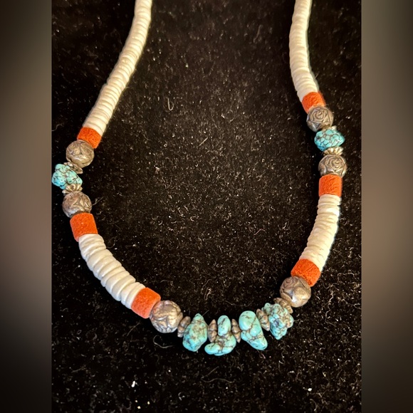 Native American Jewelry - VINTAGE SANTO DOMINGO TURQUOISE, CORAL, &
HEISHI NECKLACE